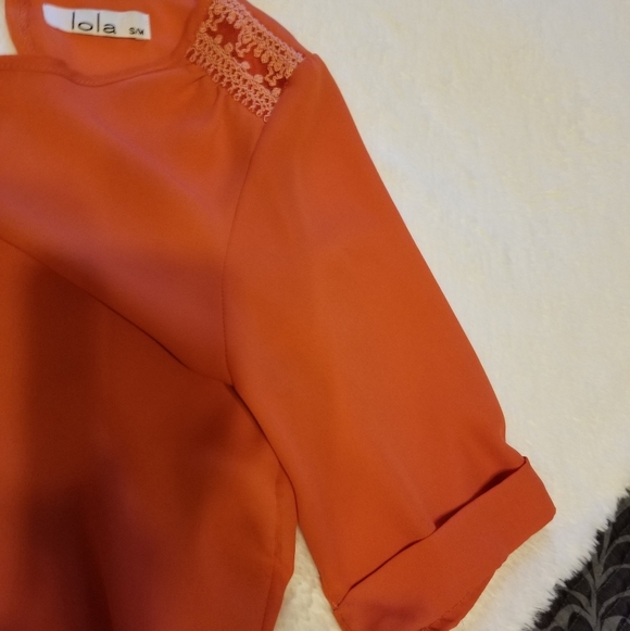 open back blouse - Picture 4 of 4